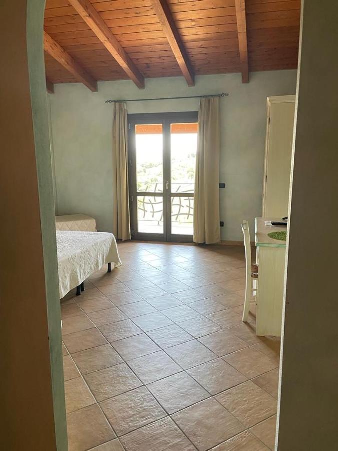 Вилла Agriturismo San Giovanni Ольбия Экстерьер фото